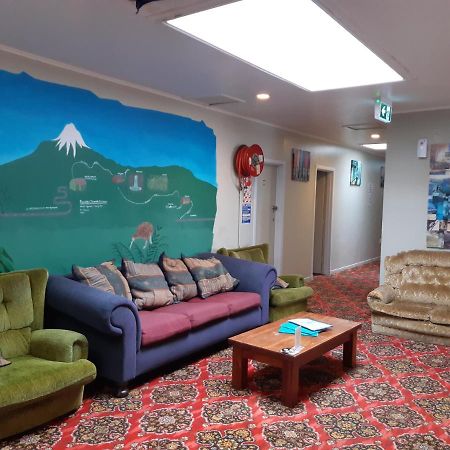 Ariki Backpackers Pansiyon New Plymouth Dış mekan fotoğraf